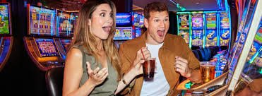 rsn ok platform interface showing slot games and live-dealer tables